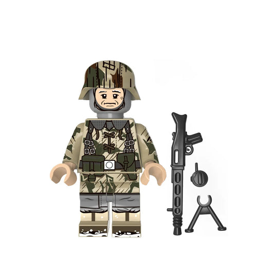 Brick WW2 Woodland Camo German Figure