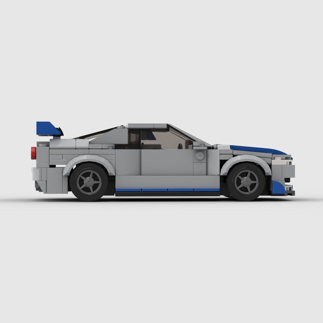 Brick Nissan GTR R34 Car